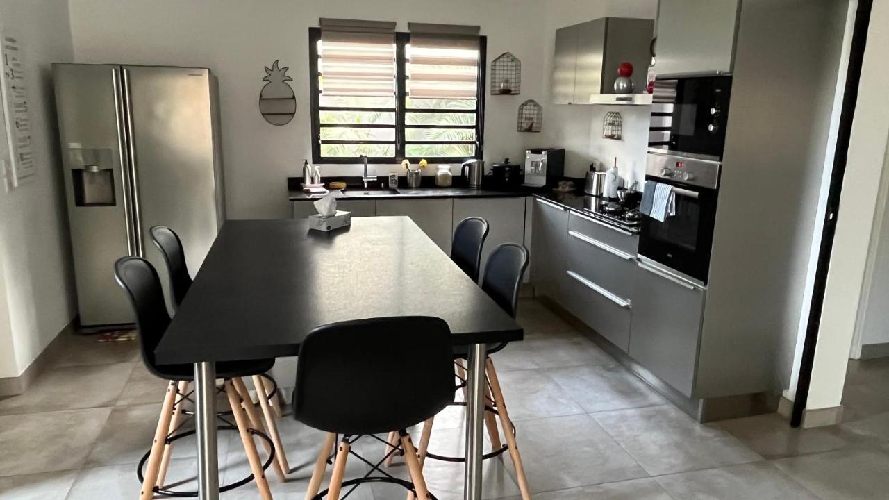 Villa Himani Saint-Gilles Les Bains Extérieur photo